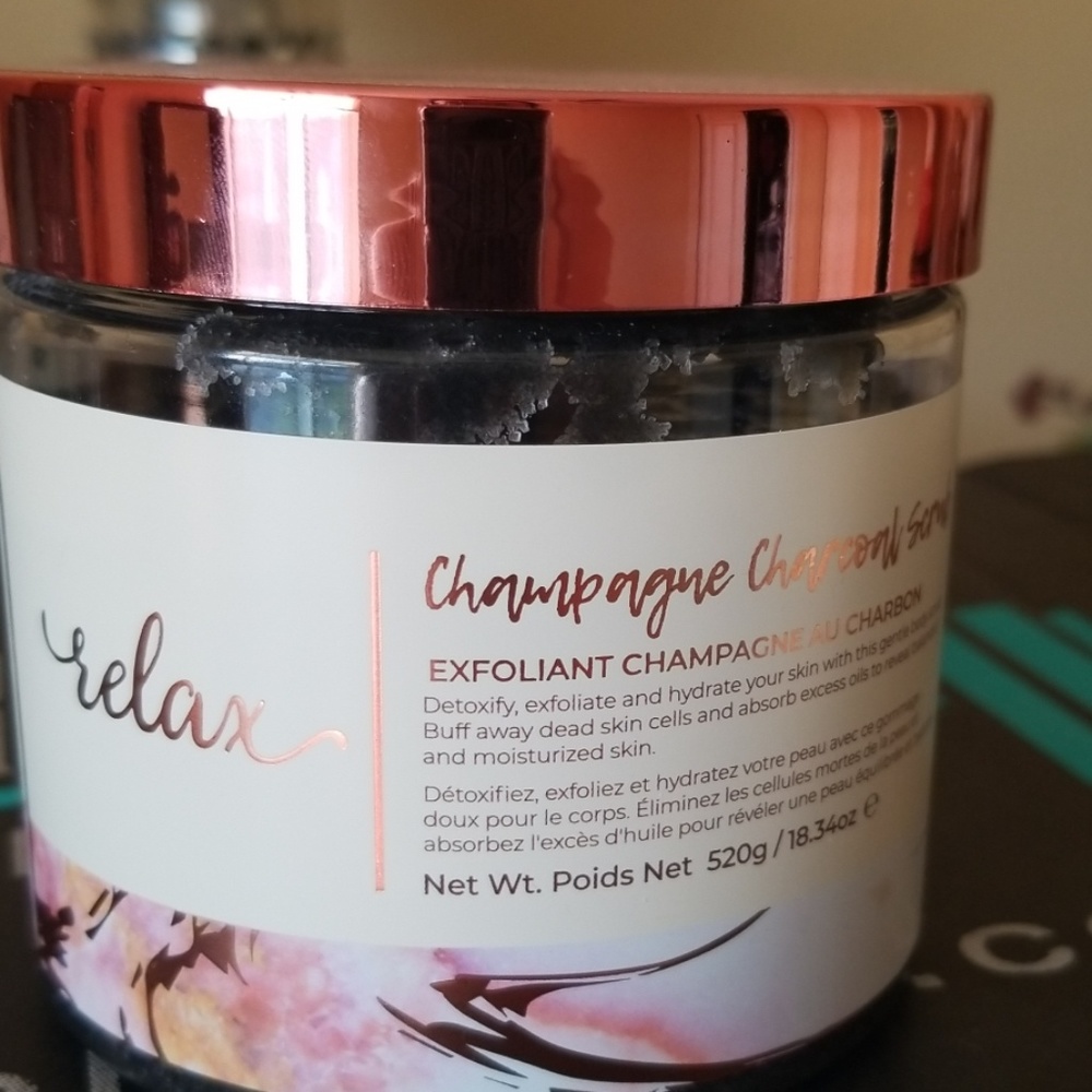 Champagne charcoal scrub
